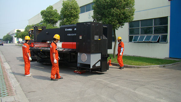 開(kāi)普數(shù)控沖床搬運(yùn)案例 開(kāi)普數(shù)控沖床搬運(yùn)案例