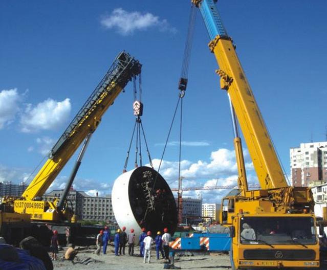 該如何降低起重機進行設備吊裝時駕駛室內噪音？