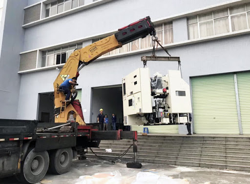 無錫設備搬運公司告訴你：大型設備起重吊裝的做法和注意事項有哪些？